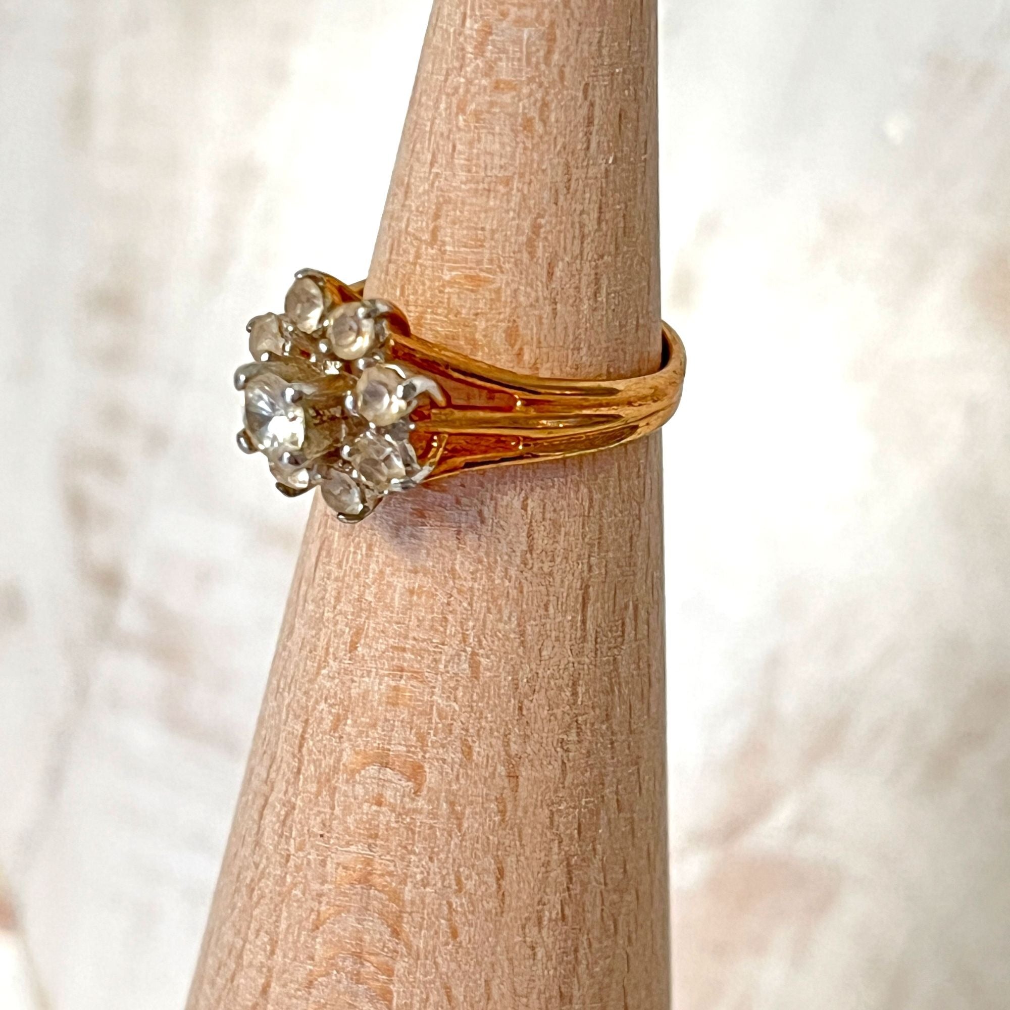 Vintage 18KT Gold Electroplate Rhinestone Ring Size 5