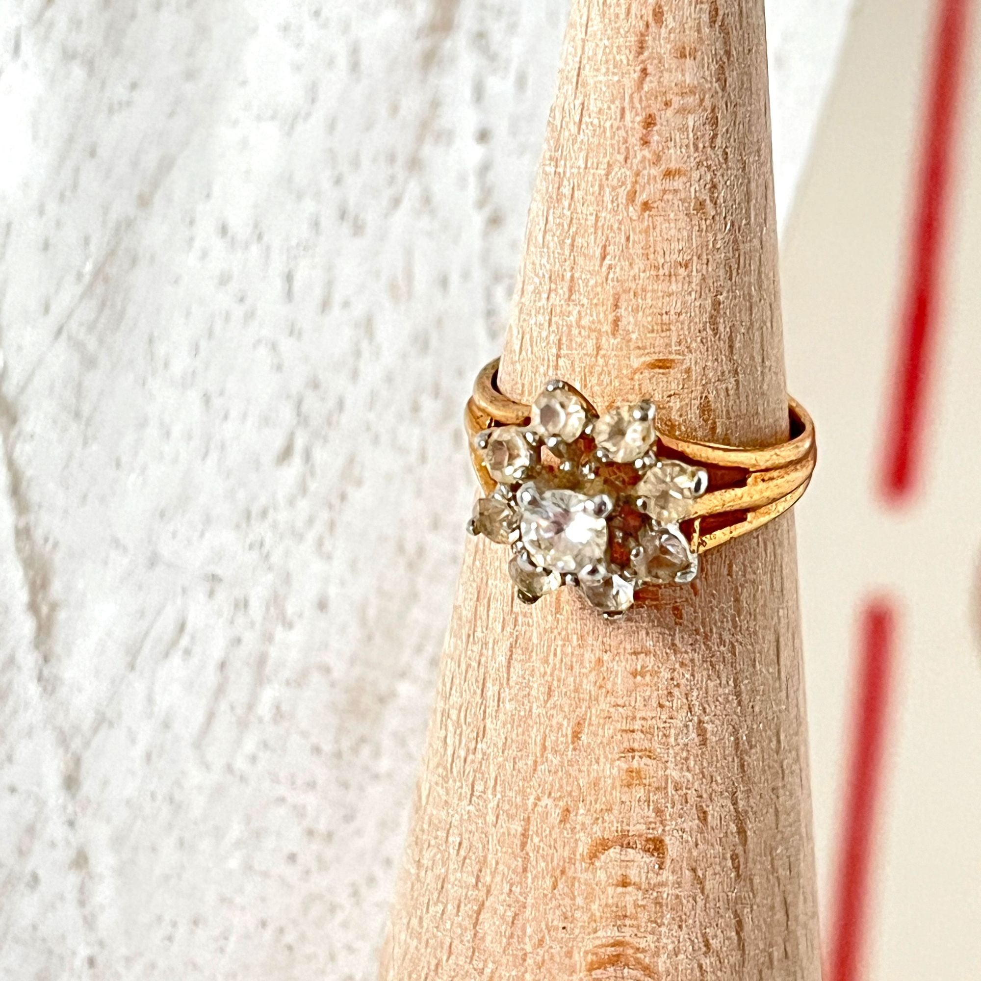 Vintage 18KT Gold Electroplate Rhinestone Ring Size 5