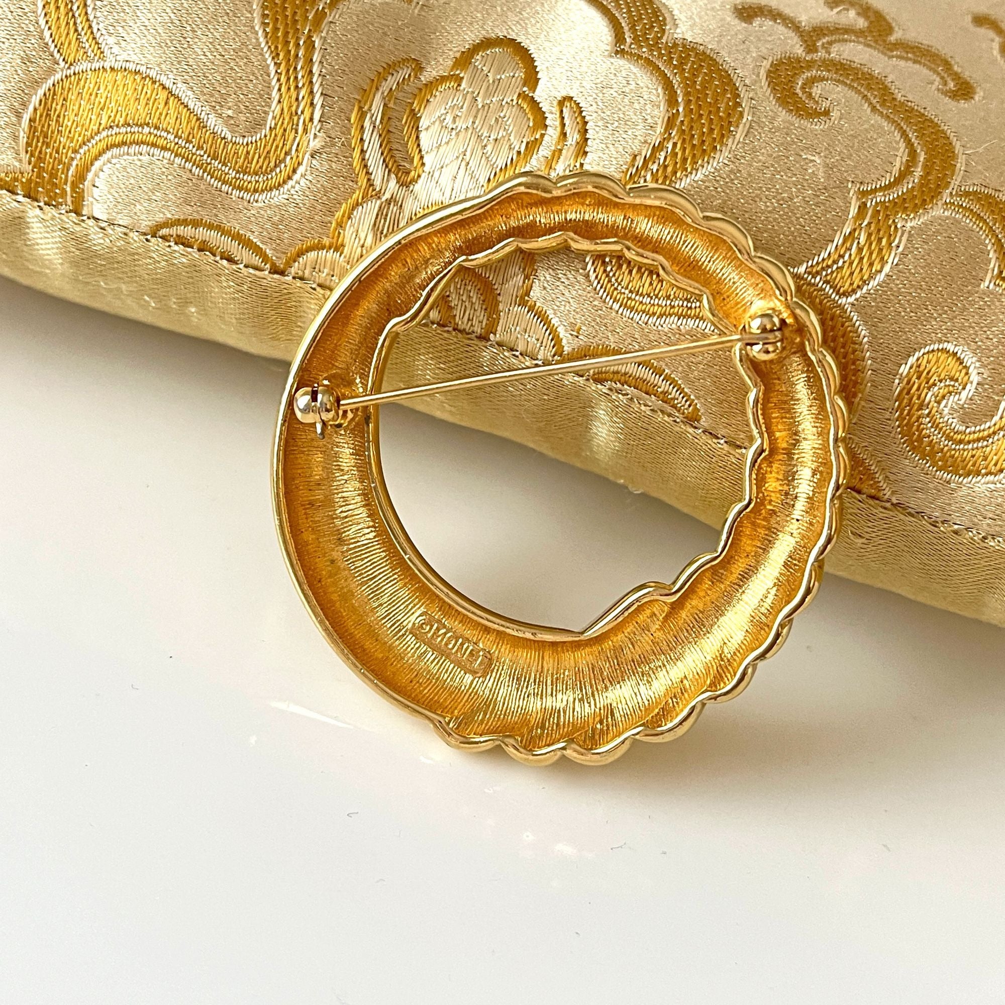 Vintage Monet Wreath or Circle Brooch Pin Gold Tone