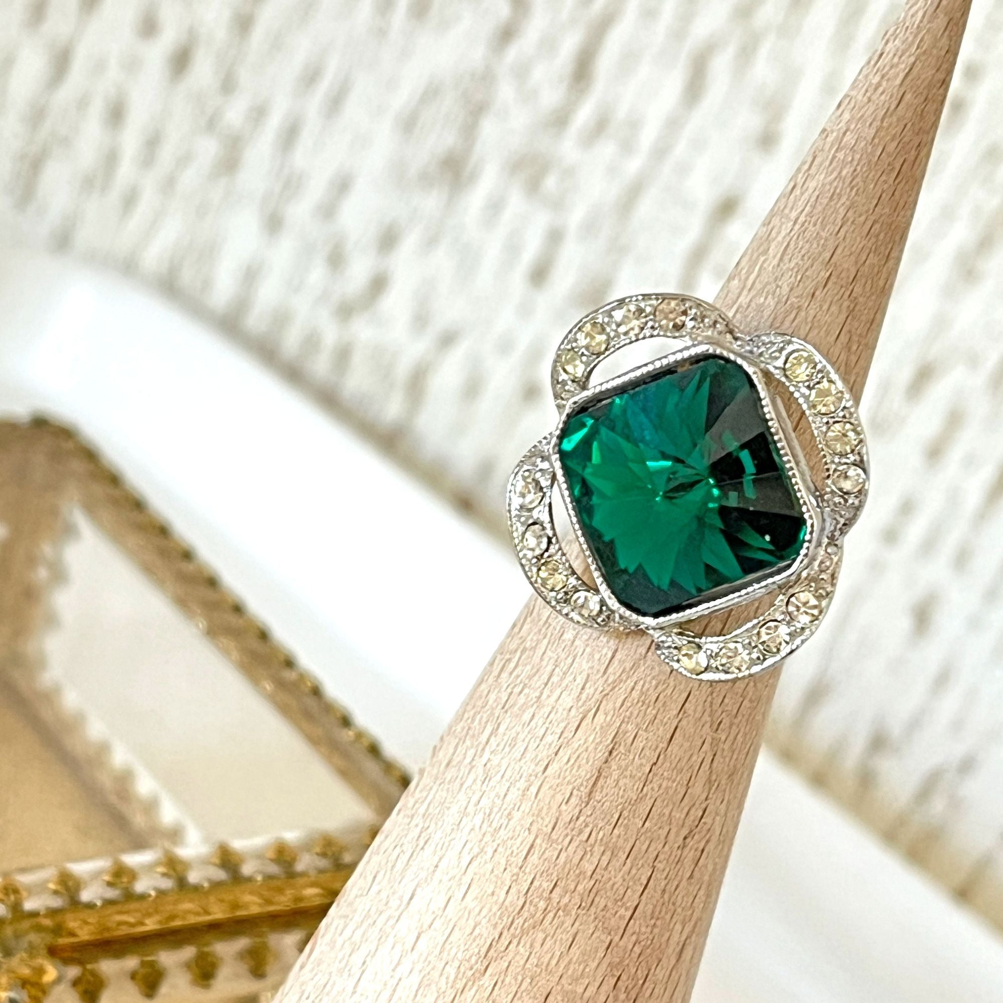 Giant Reverse Set Green Rhinestone Adjust Ring Sarah Coventry