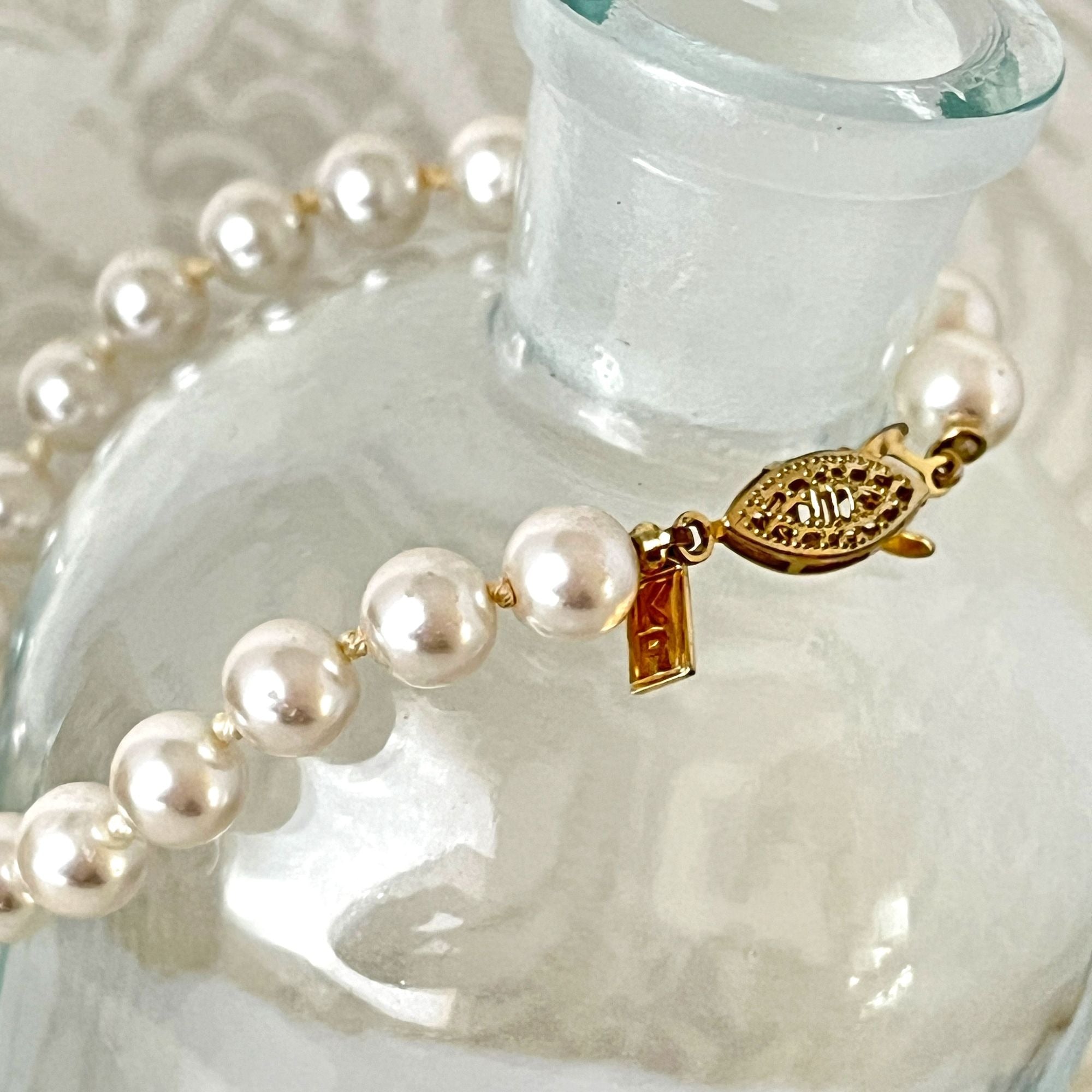 Pretty Vintage Hand-tied Faux Pearl Bracelet Signed KR