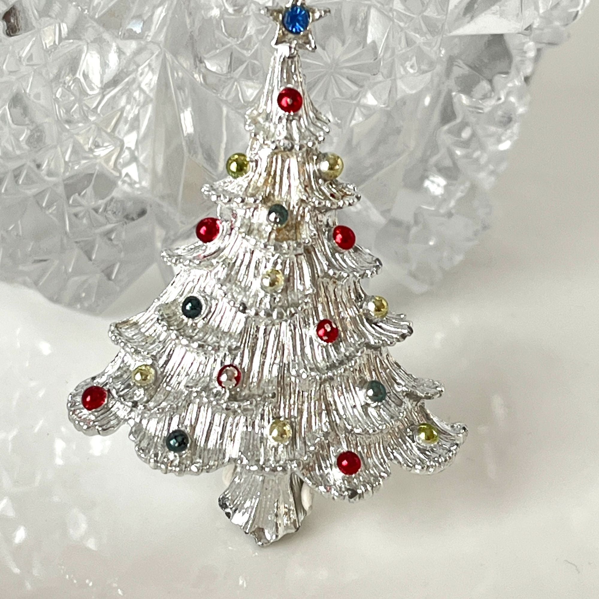 Vintage Silver Tone Textured Gerry's Christmas Tree Brooch Pin