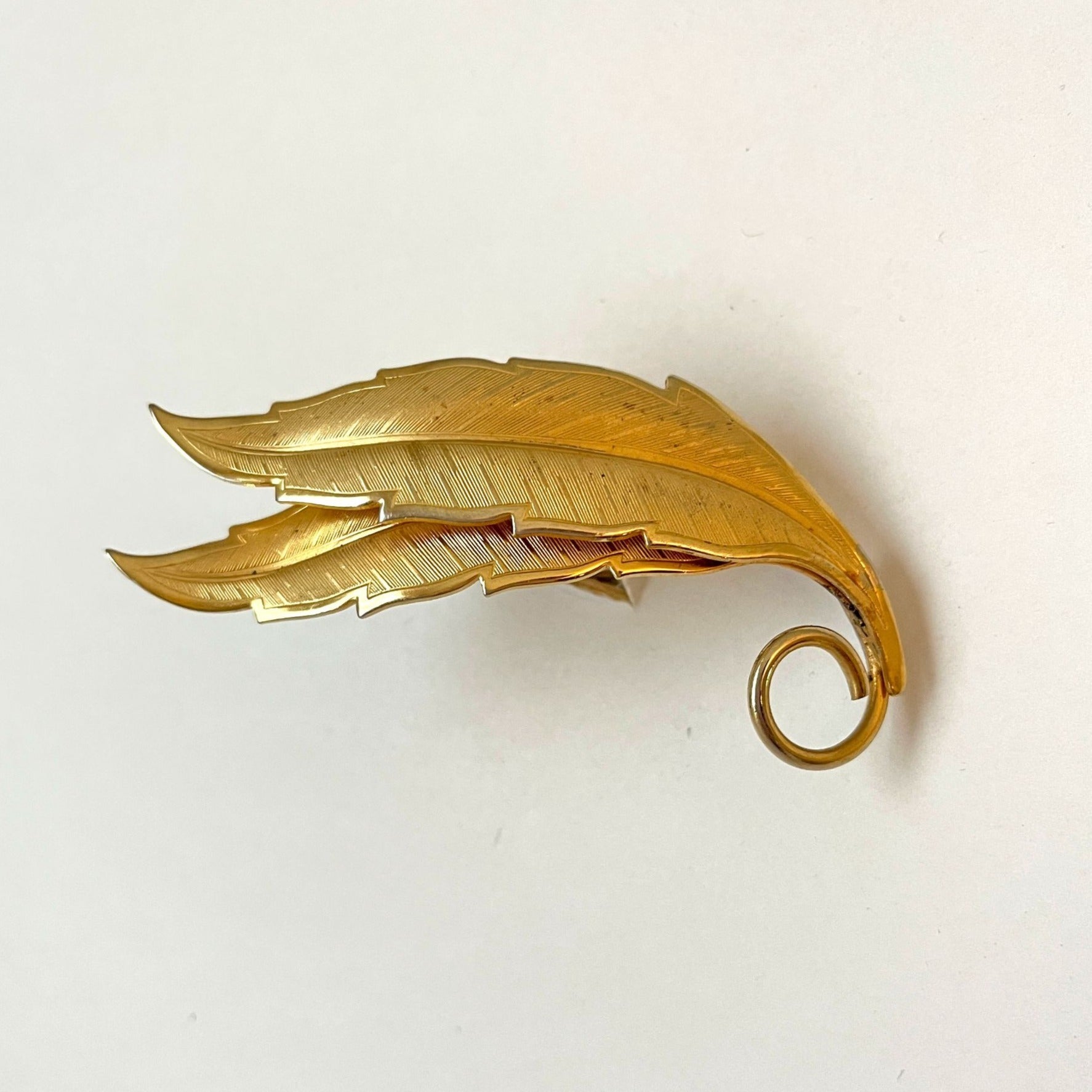 Very Large Vintage Textured Gold Tone Statement Leaf Pin