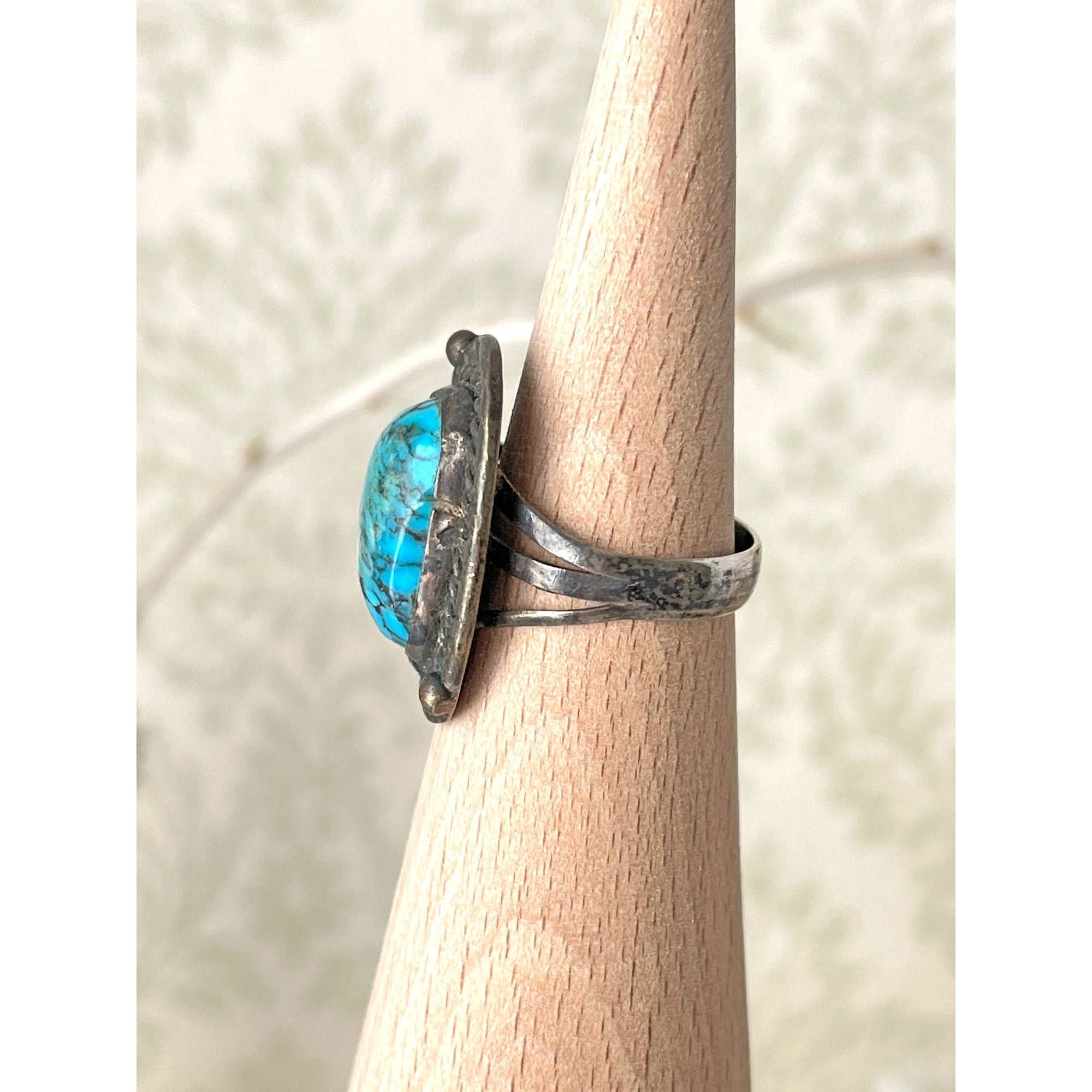 Large Vintage Estate Native American Blue Turquoise Silver Ring Size 9 1940s 1950s