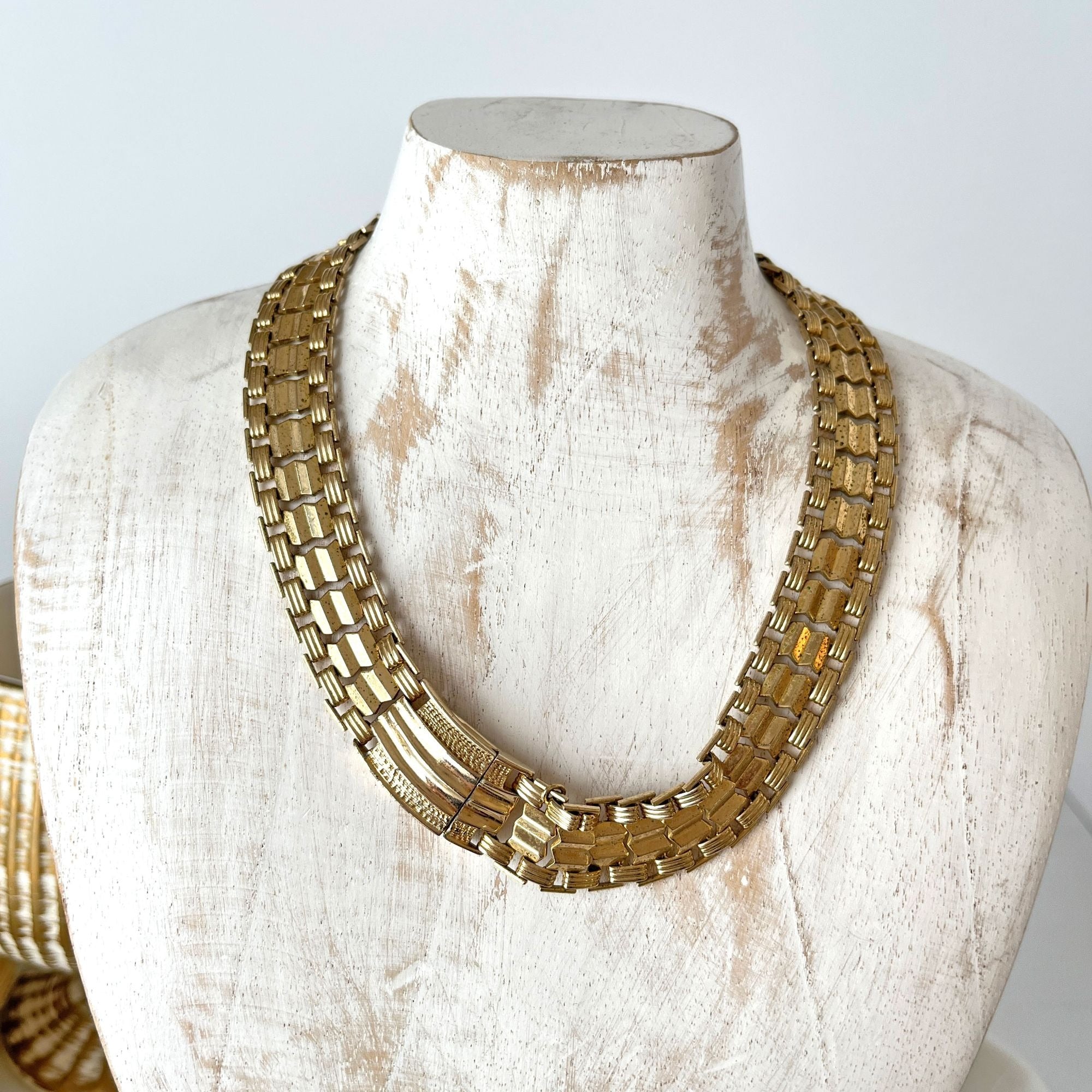 Vintage 60s Chunky Gold Tone Choker Egyptian Necklace