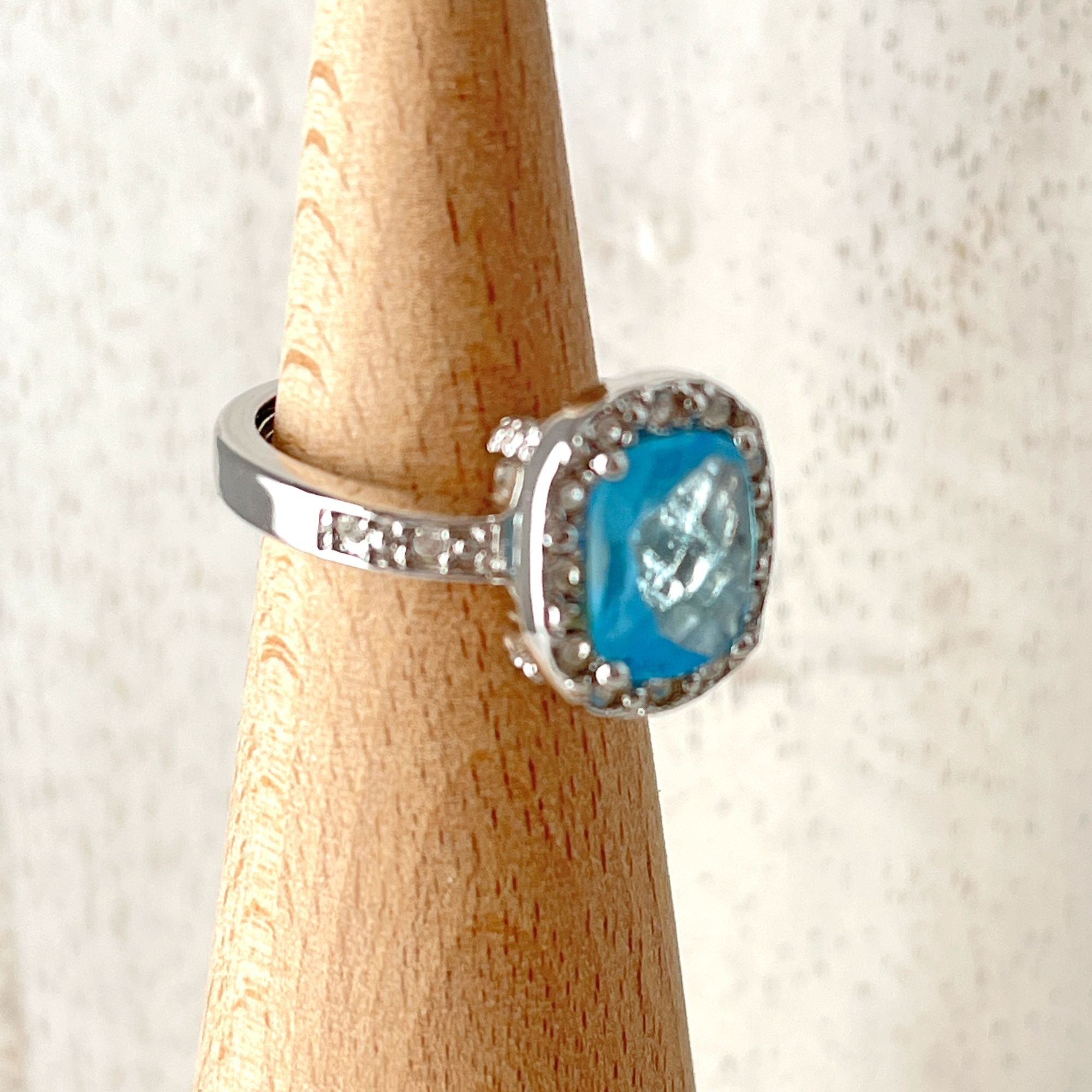 Vintage Zircon Blue NV Silver Mine Ring Rhinestone