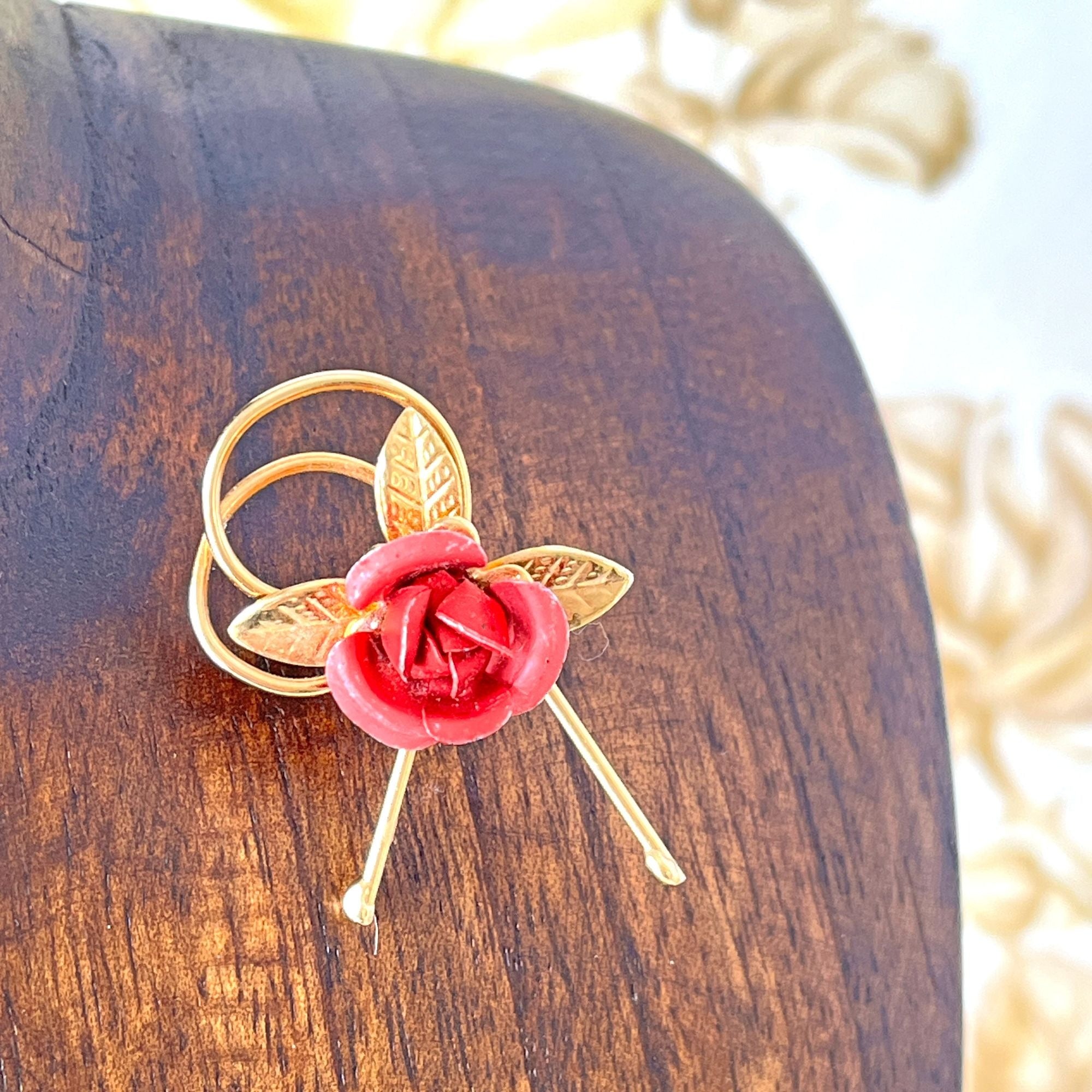 Pretty Vintage Pinkish Red Rose Brooch Pin