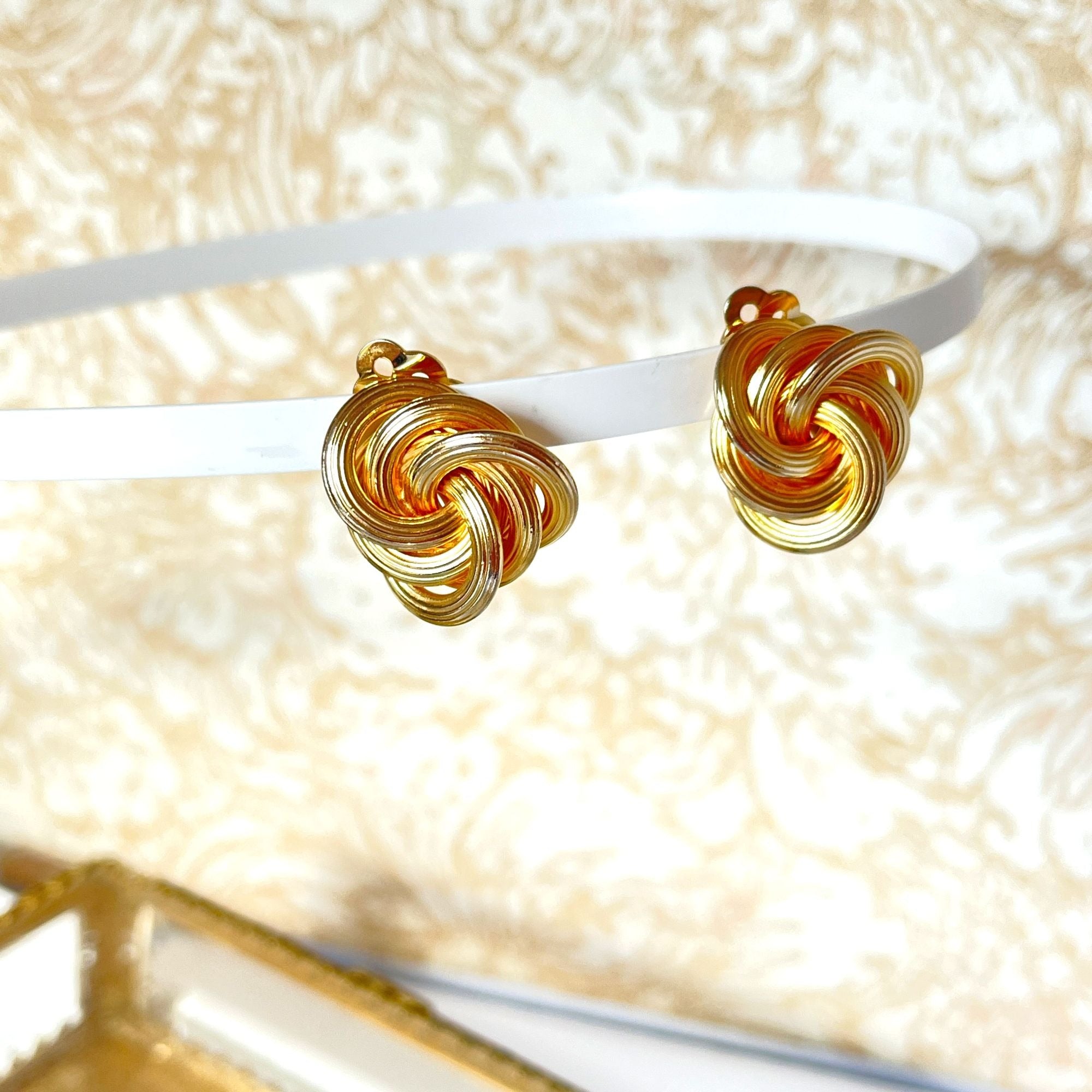 Vintage 80s Love Knot Earrings by Gay Boyer Clip On