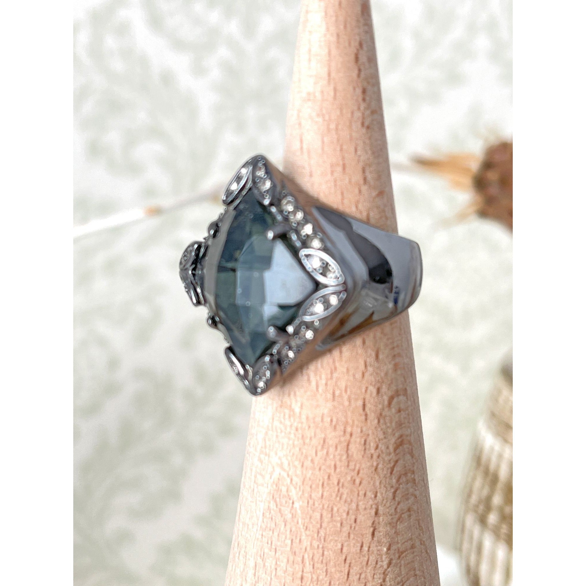 Vintage Unusual Chunky Smoky Glass Rhinestone Ring