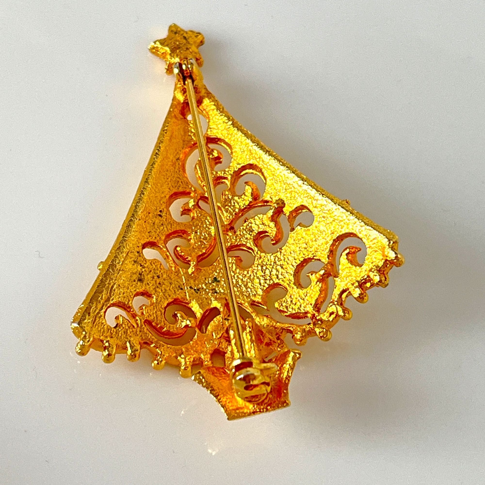 Vintage Pierced Gold Tone Christmas Tree Brooch Pin