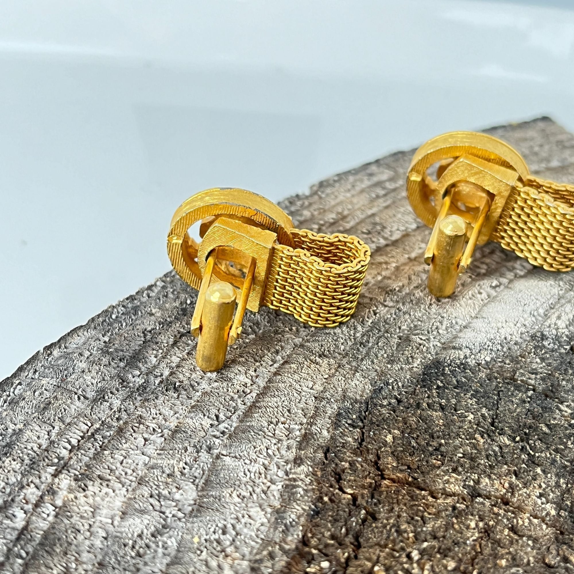 Chunky Crab Cancer Birthday Vintage 1960s Gold Tone Wrap Cufflinks