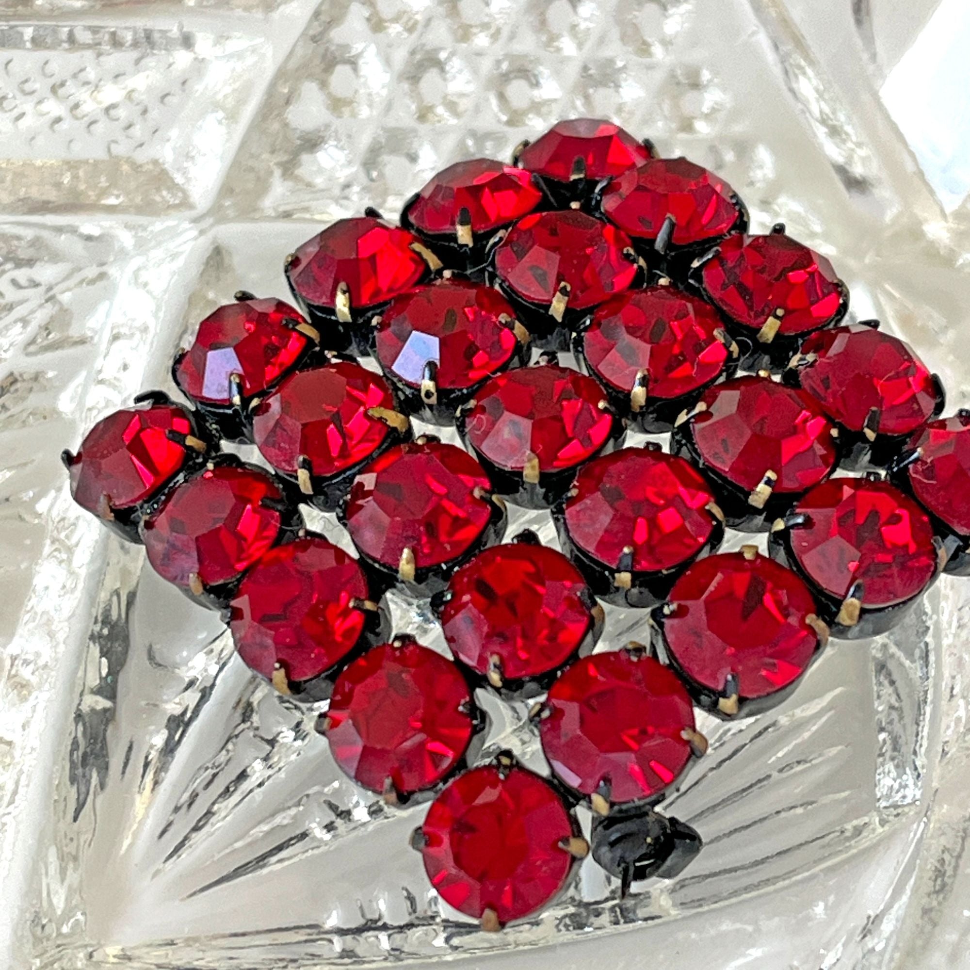 Vintage Simple Cluster Garnet Rhinestone Brooch Pin