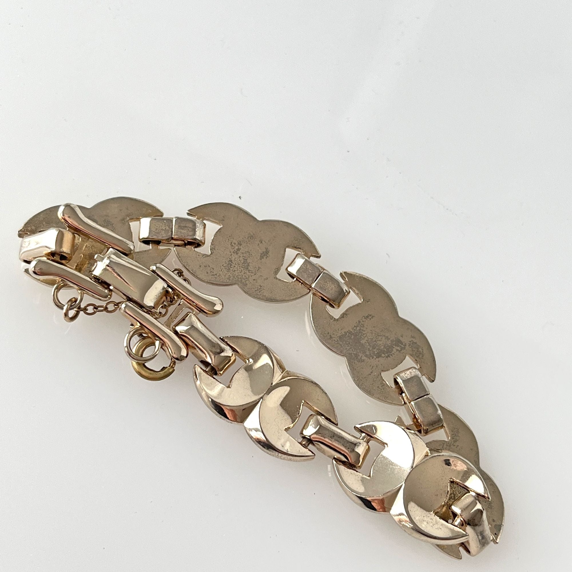 Vintage Gold Tone Bracelet Signed Barclay 1940s