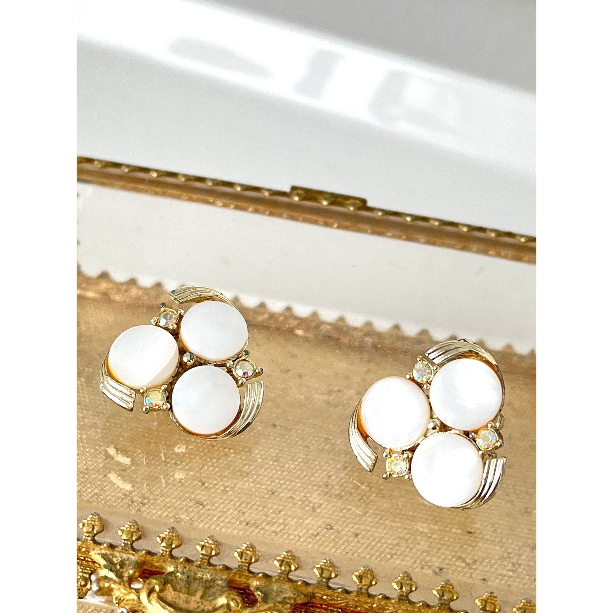 Vintage Judy Lee Mother of Pearl 1950s Gold Tone Earrings