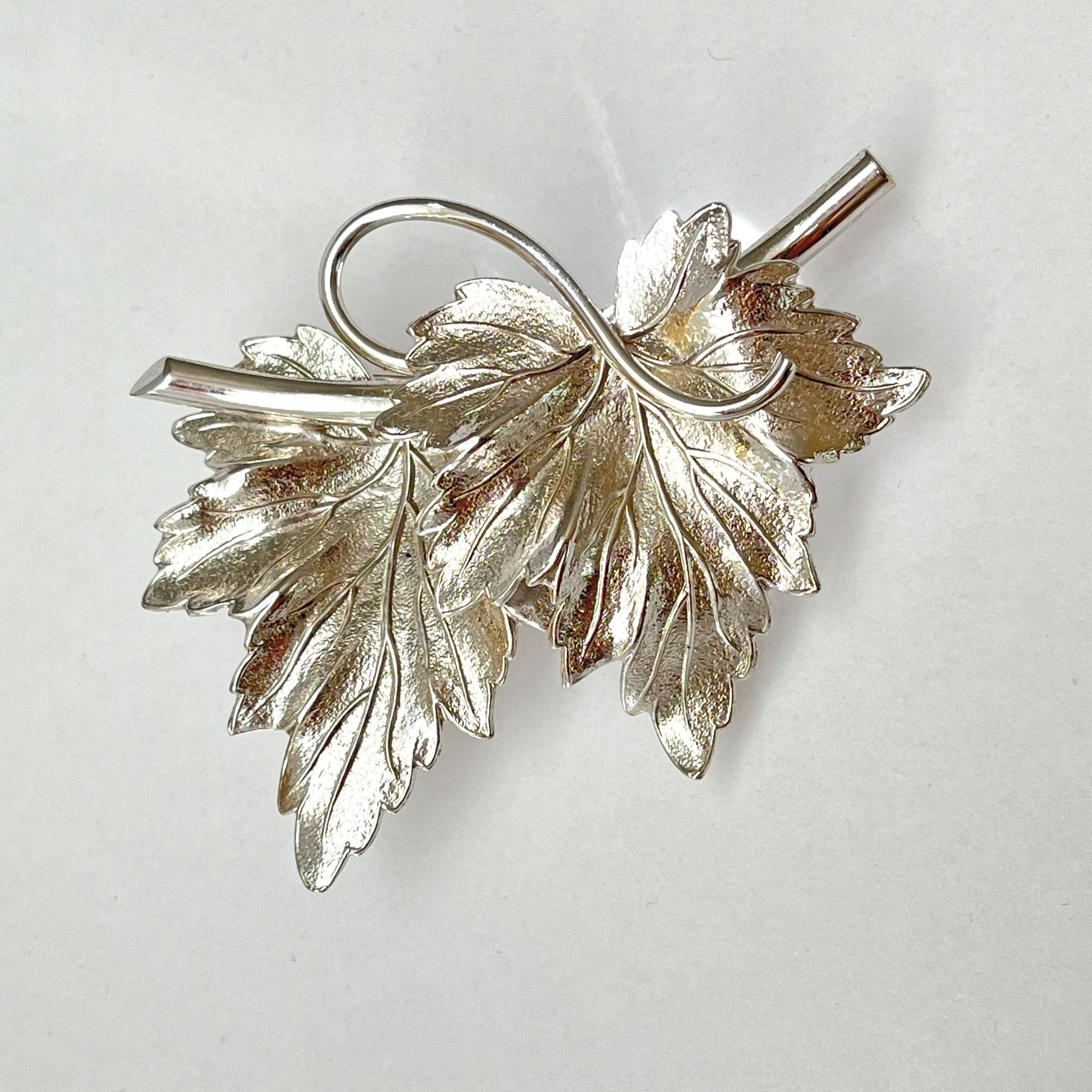 Stunning Vintage Silver Tone Napier Leaf Brooch Pin Extra Large