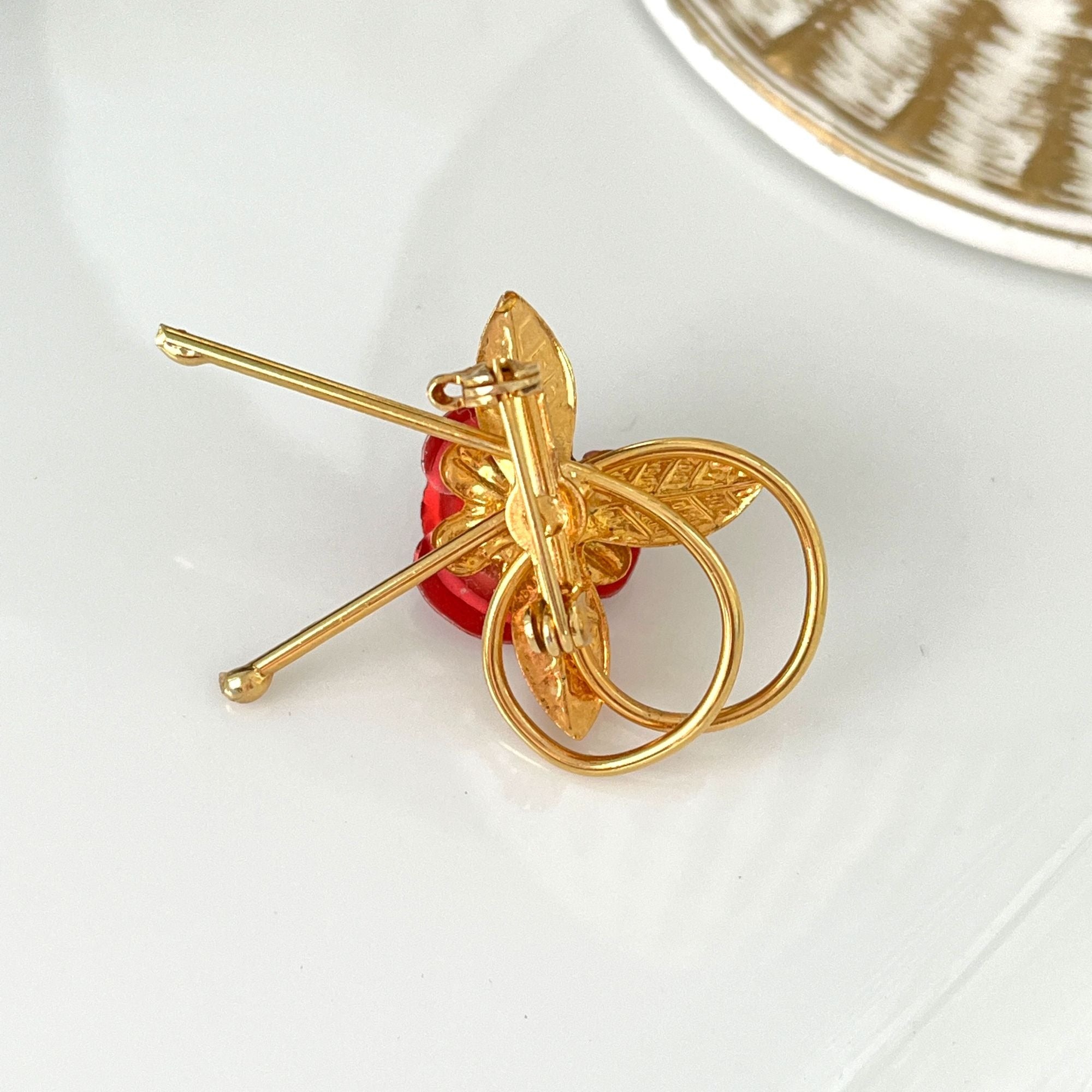 Pretty Vintage Pinkish Red Rose Brooch Pin