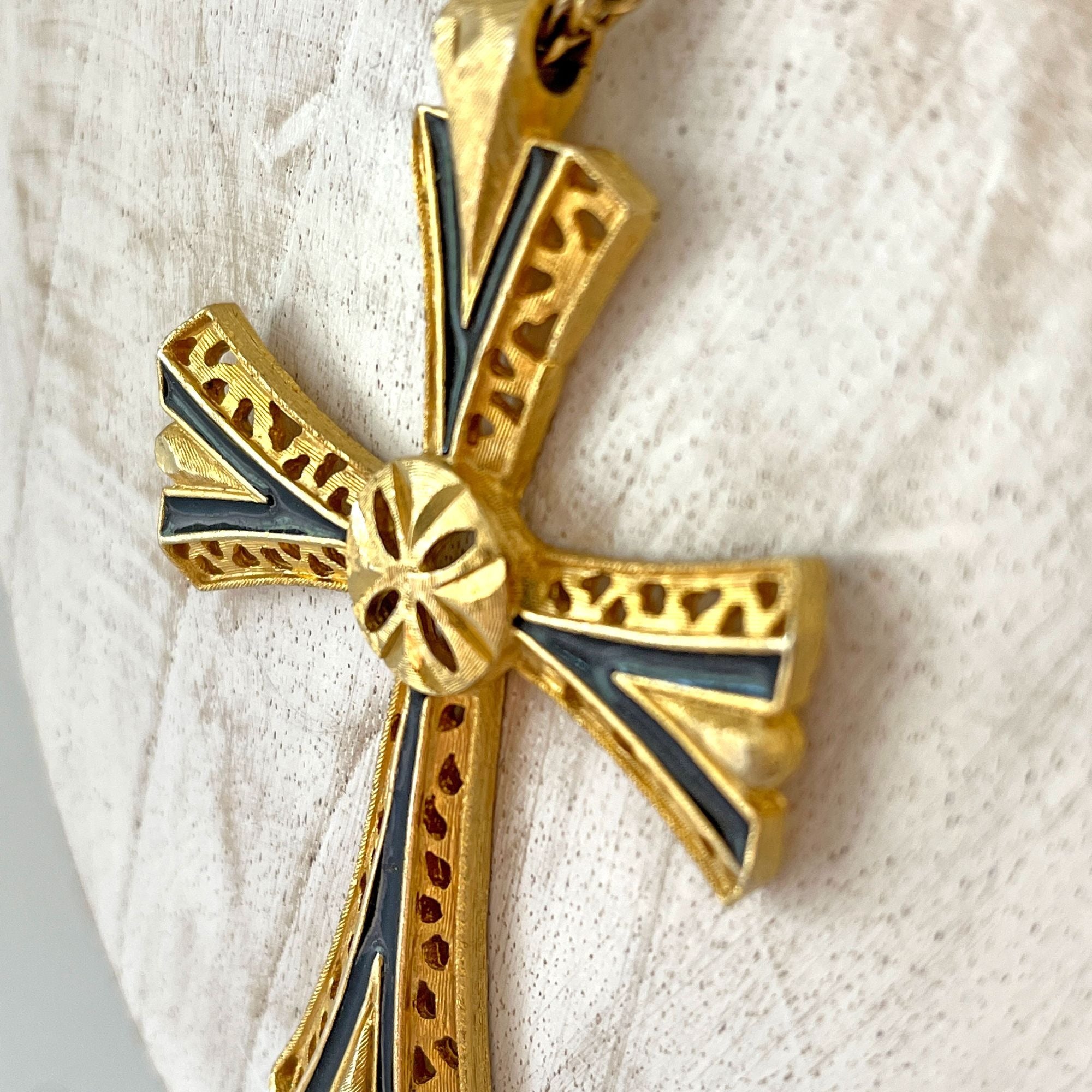 Stunning Large Vintage Crucifix Gold Tone Black Enamel 70s