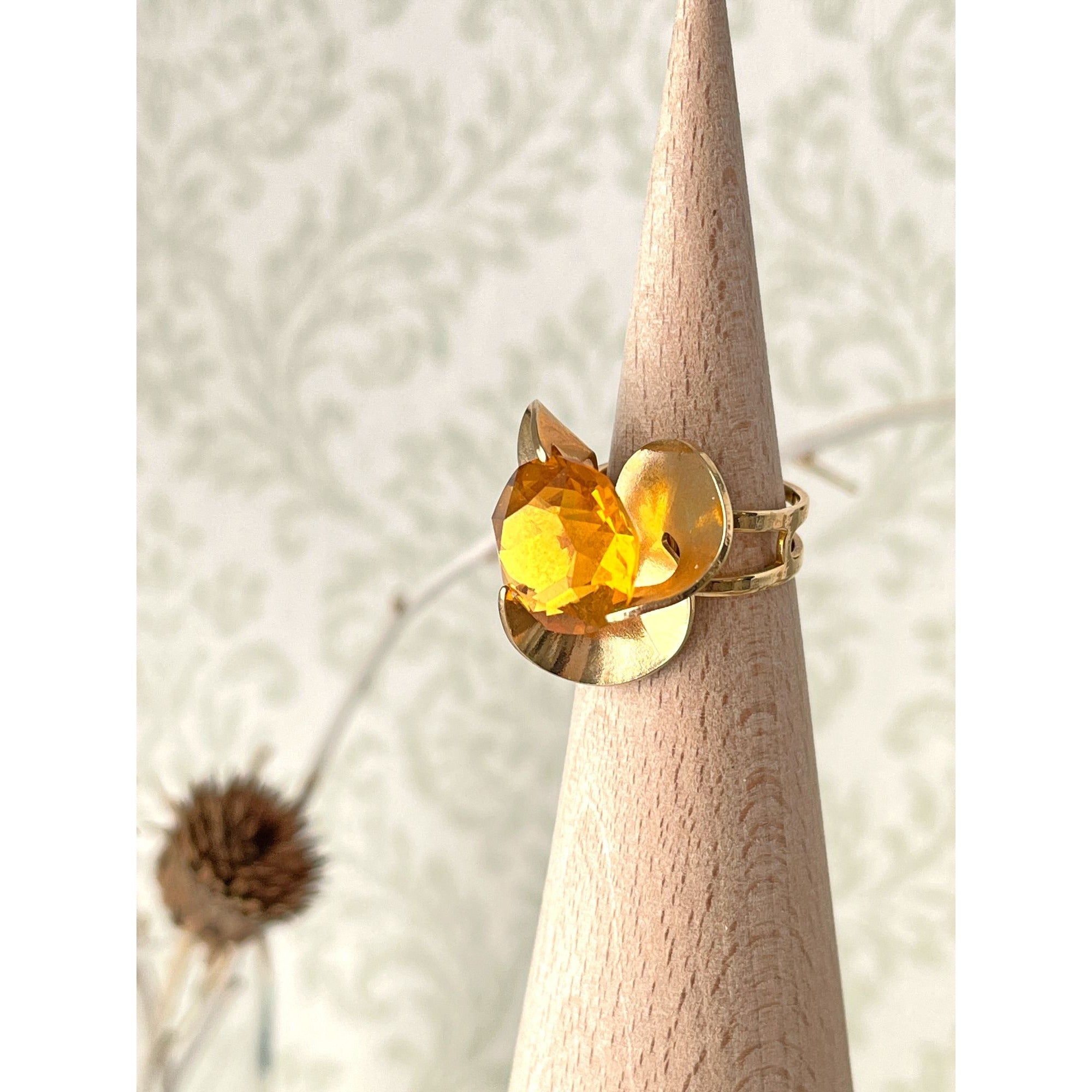 Wow Giant 1960s Vintage Topaz Yellow Rhinestone Solitaire Ring Sarah Coventry Adjusts