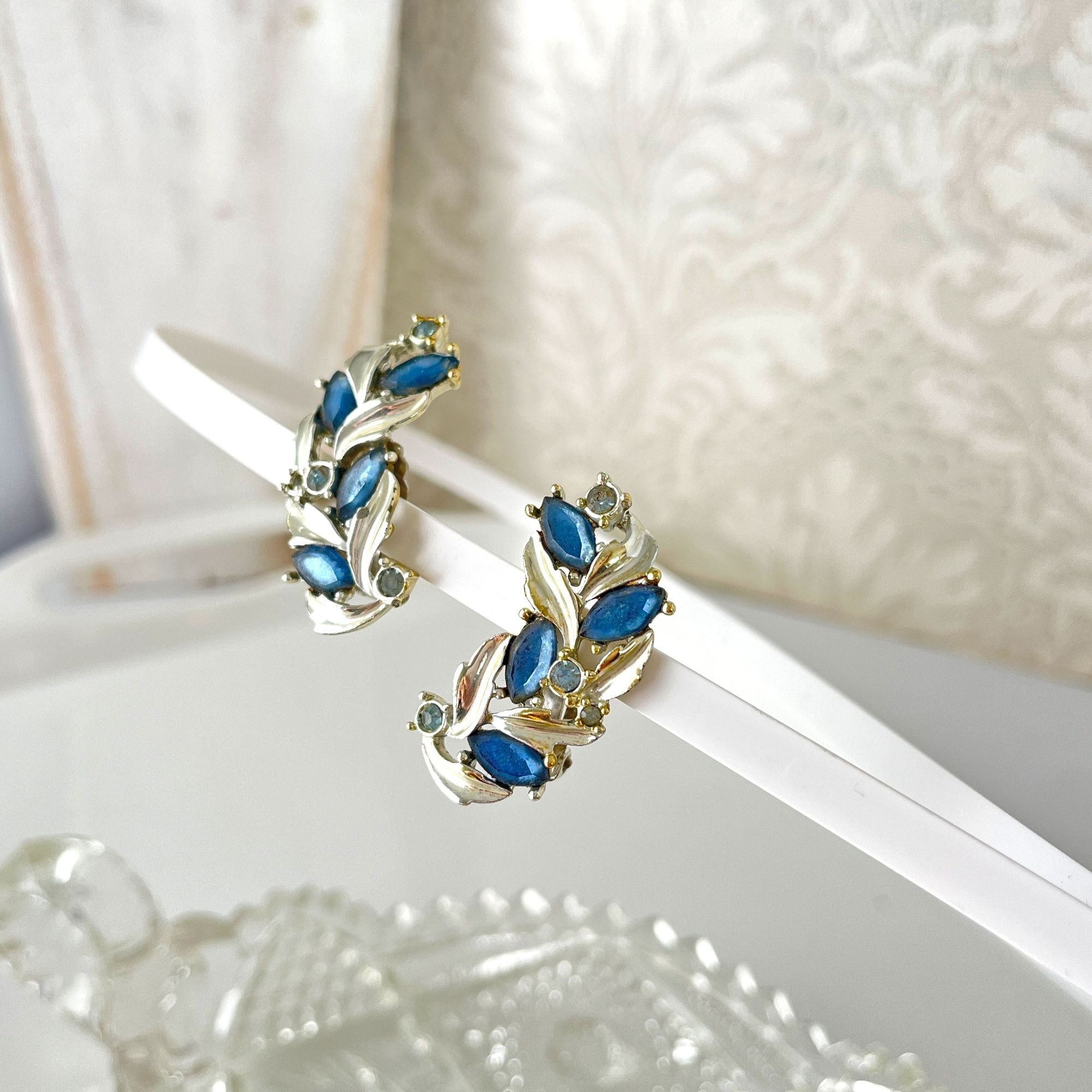 Pretty Vintage 1960s Matte Blue Rhinestone Climber Clip Earrings Sarah Coventry