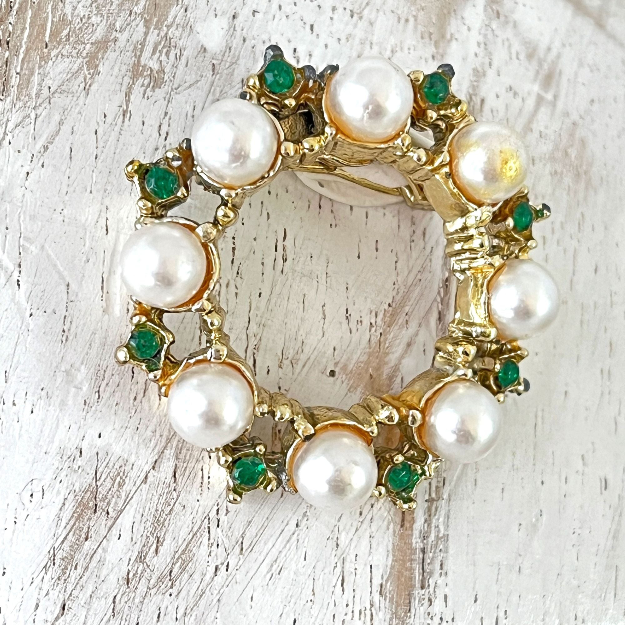 Pretty Vintage Emerald Green Rhinestone Faux Pearl Brooch Pin Christmas